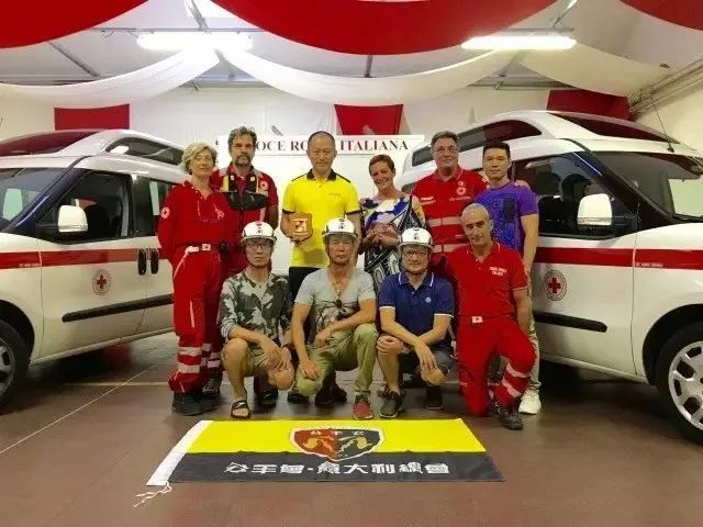 包含拉齐奥已接触阿奇-布朗，根特对其估值超1000万欧的词条