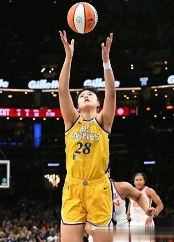 od体育娱乐-19分12篮板！李月汝取得WNBA生涯首次两双的简单介绍