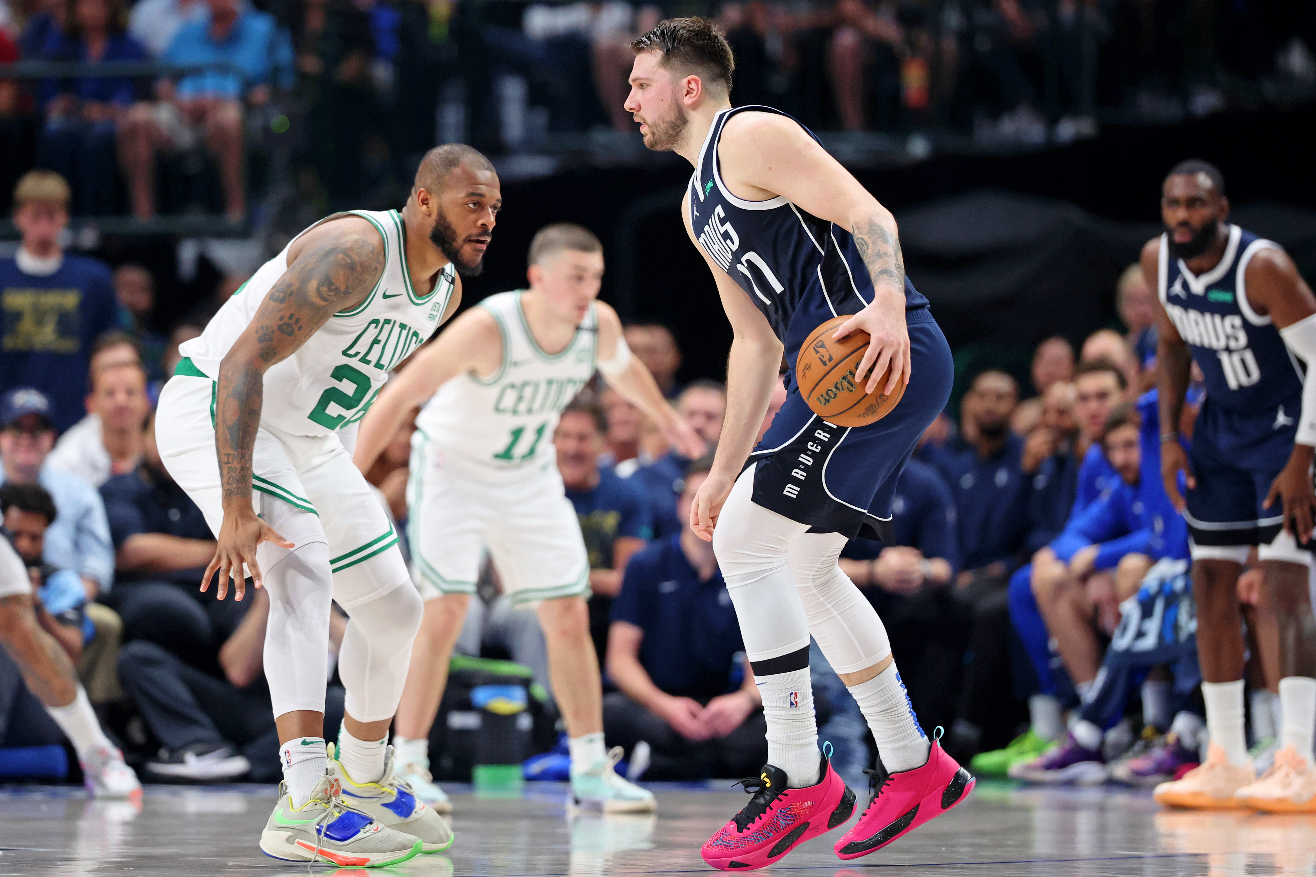 NBA巨星在总决赛中大放异彩，实力无人能比