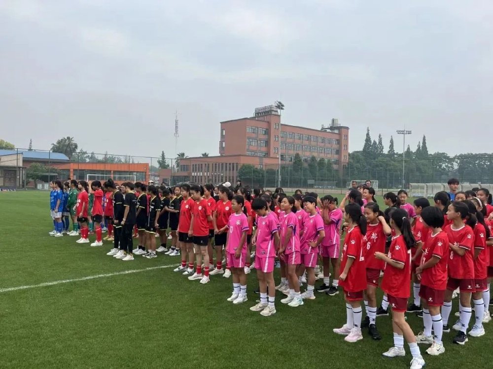 重庆女足共获胜!团结协作力量无可匹敌的简单介绍